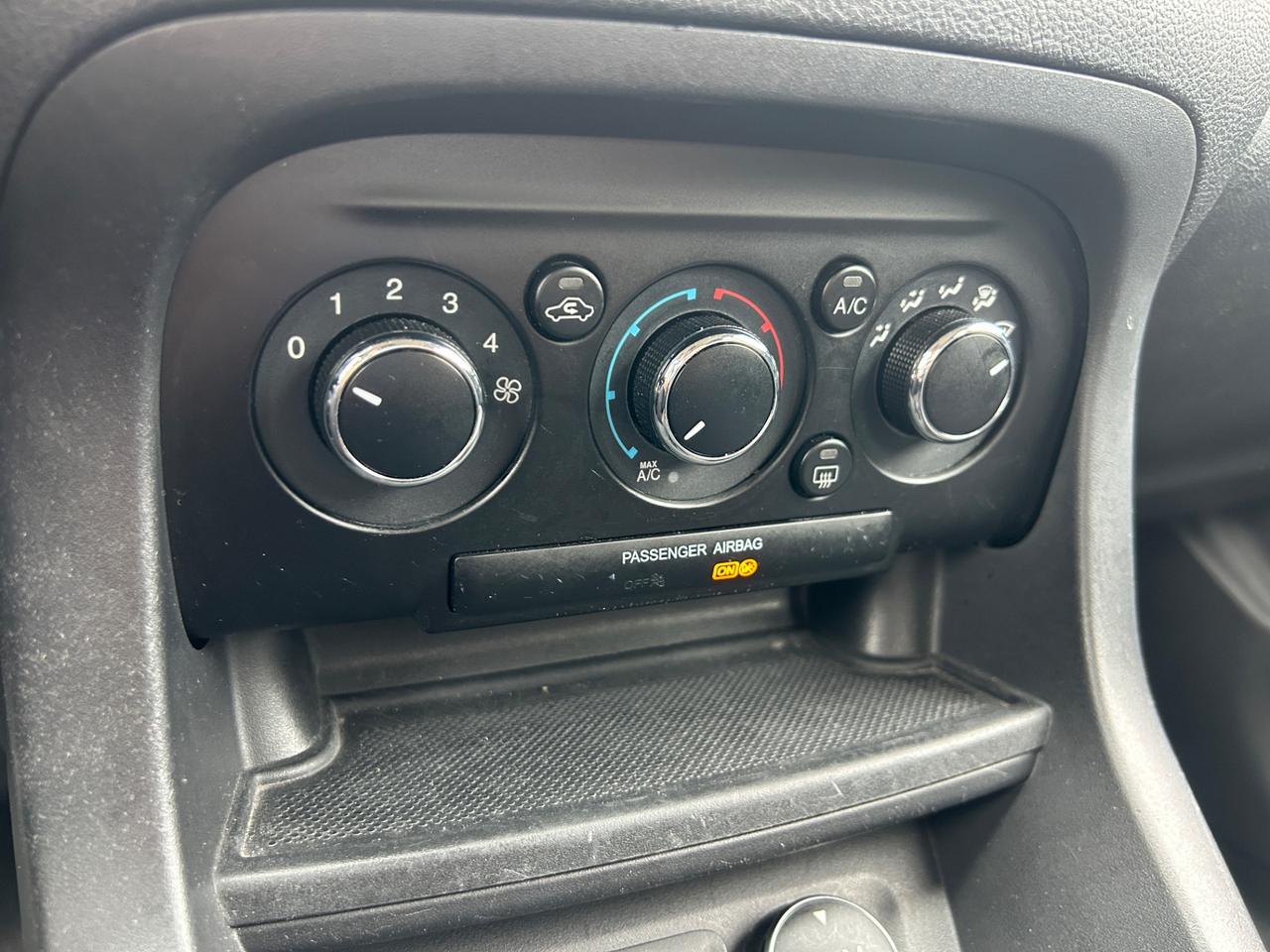 Ford Ka +1.2 69CV-2016/CLIMA/SENSORI/COMANDI