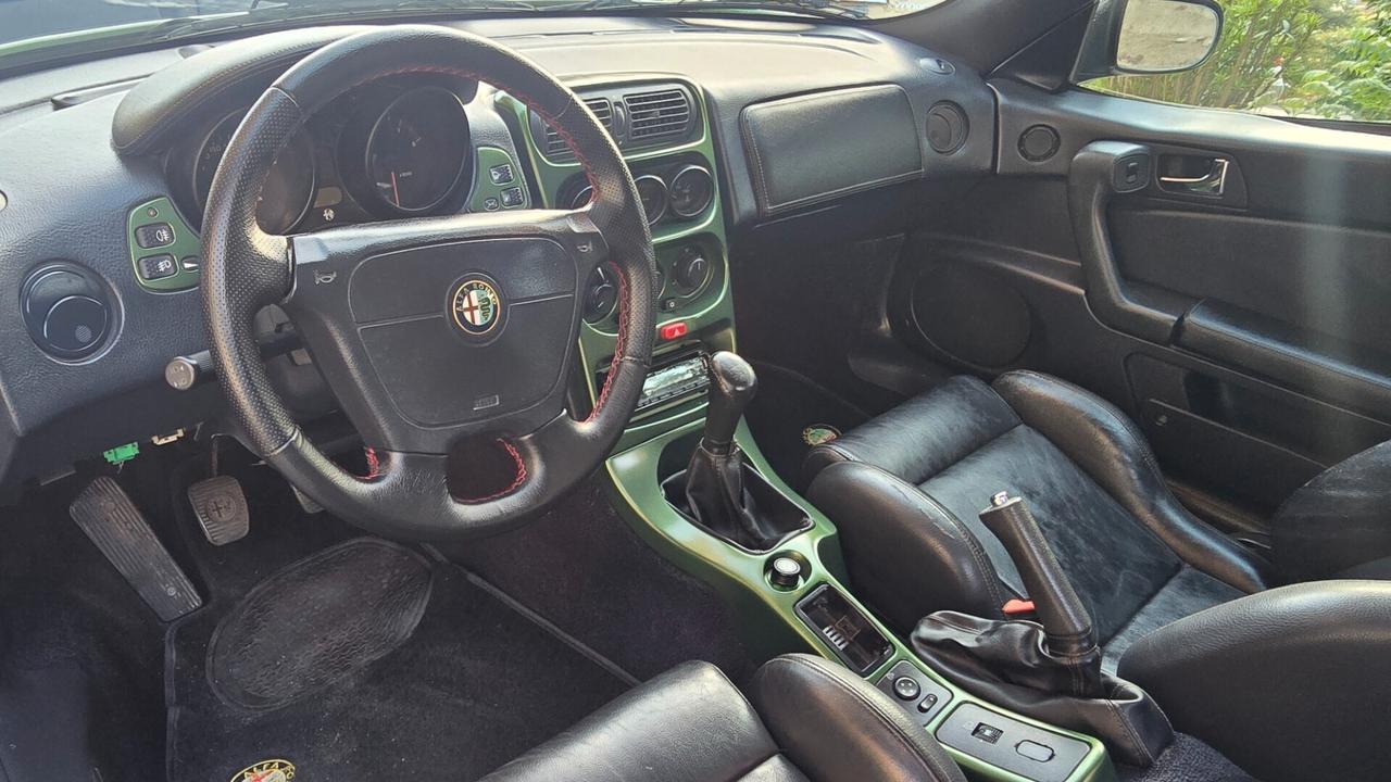Alfa Romeo GTV Spider 2.0i 16V Twin Spark cat