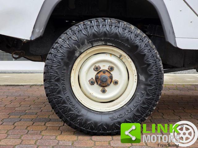 LAND ROVER Defender 2.4 TD4 122 CV 110 Crew Cab