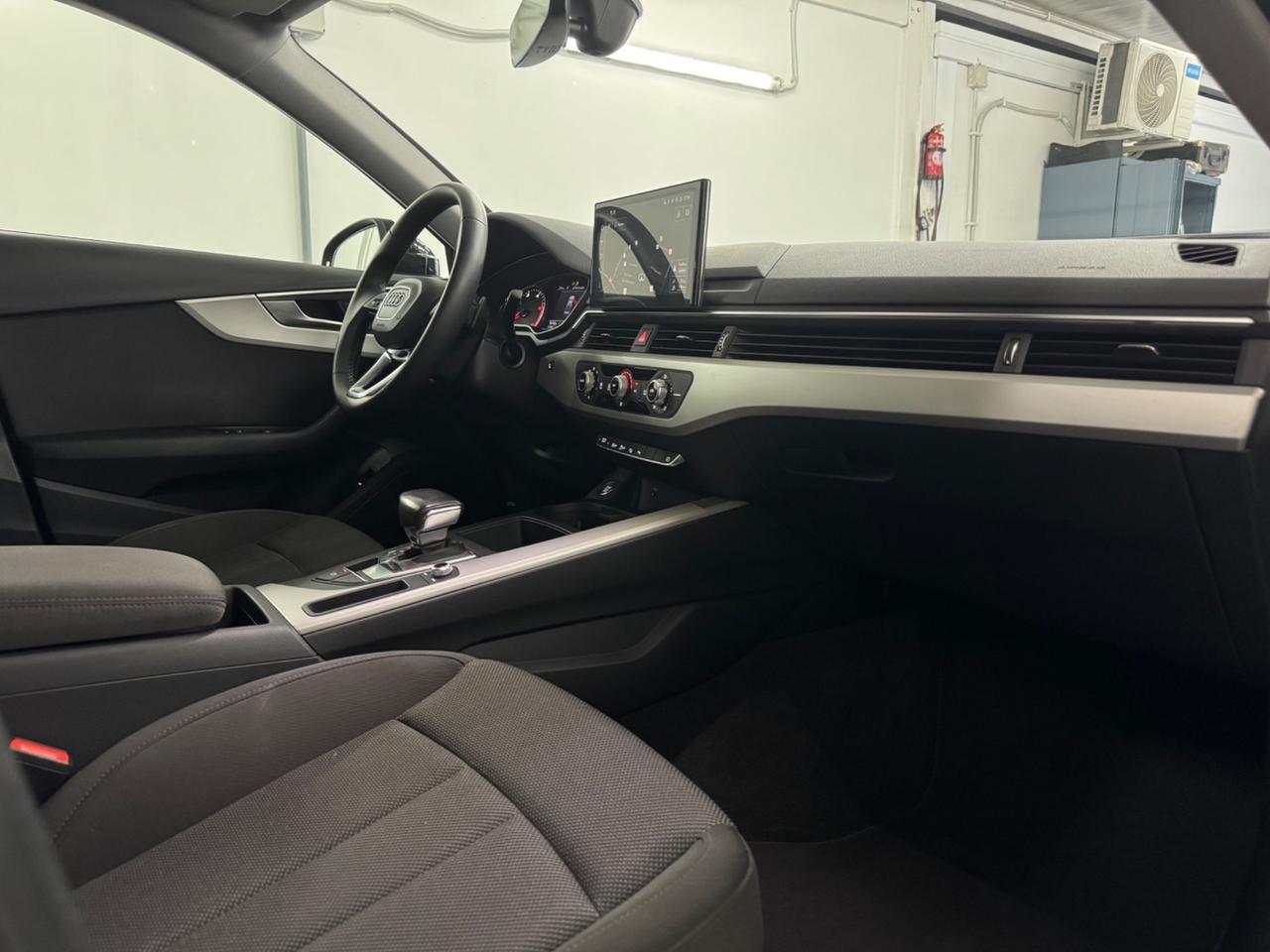 Audi A4 30 TDI/136 CV S tronic Business