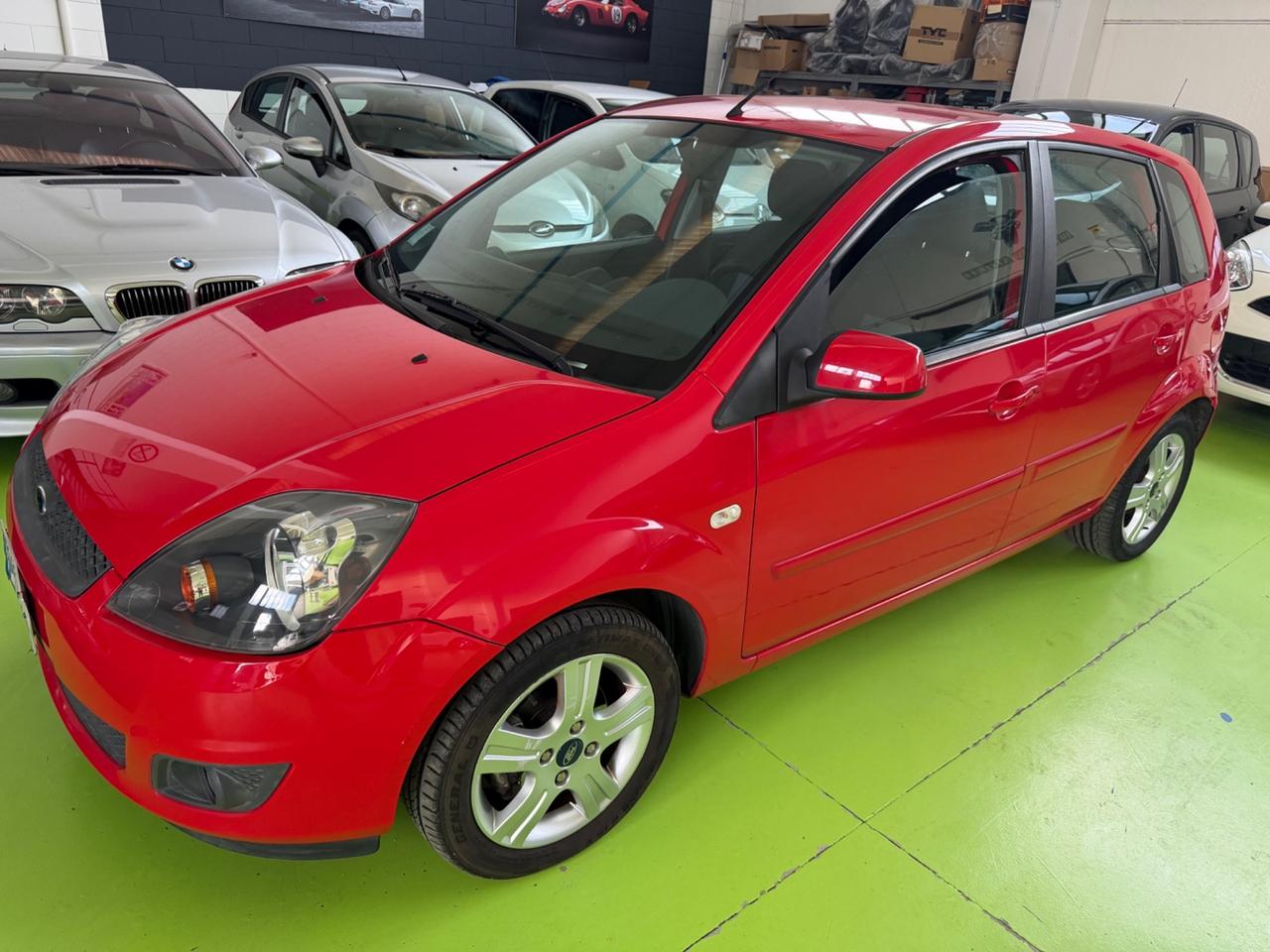 Ford Fiesta 1.2 16V 75cv 5p. NEOPATENTATI