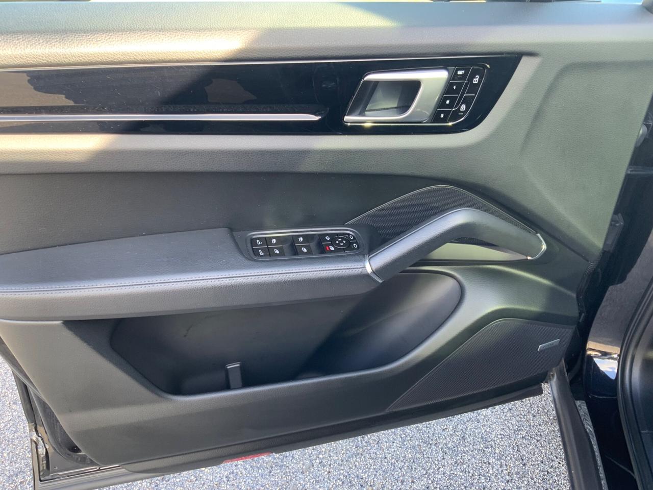 Porsche Cayenne Coupé 3.0 V6