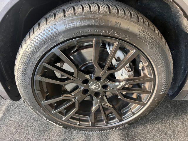 MASERATI Grecale MHEV 300 CV AWD GT