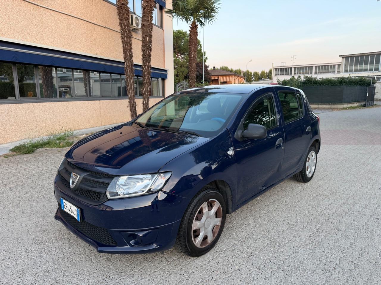 Dacia Sandero 1.5 diesel 75CV 2013