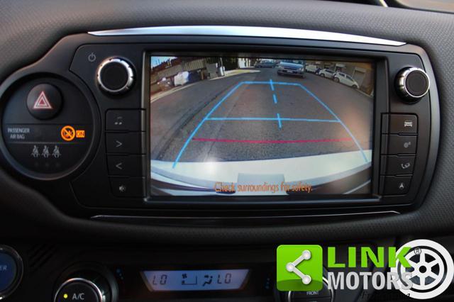 TOYOTA Yaris 1.5 Hybrid 5 porte Active cambio automatico