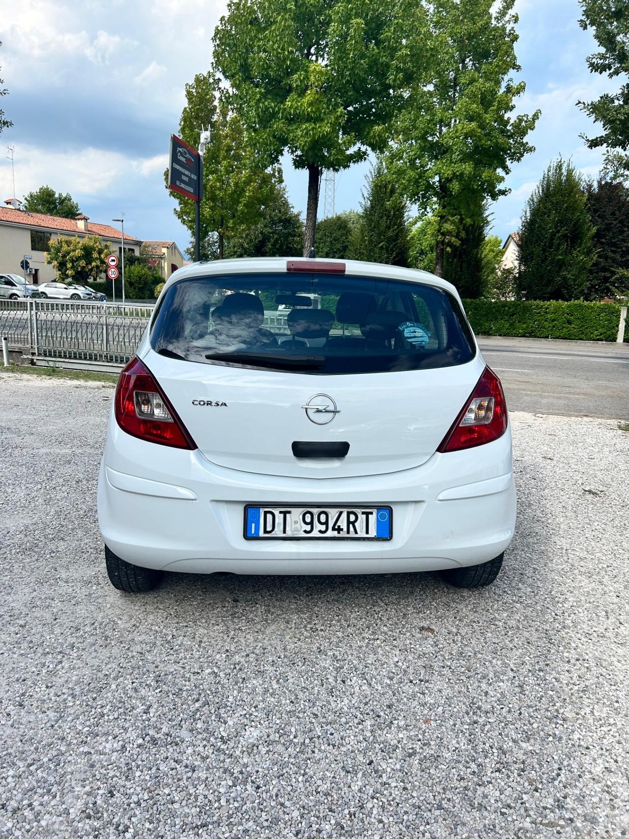 Opel Corsa 1.3 CDTI 75CV ecoFLEX 5 porte Cosmo