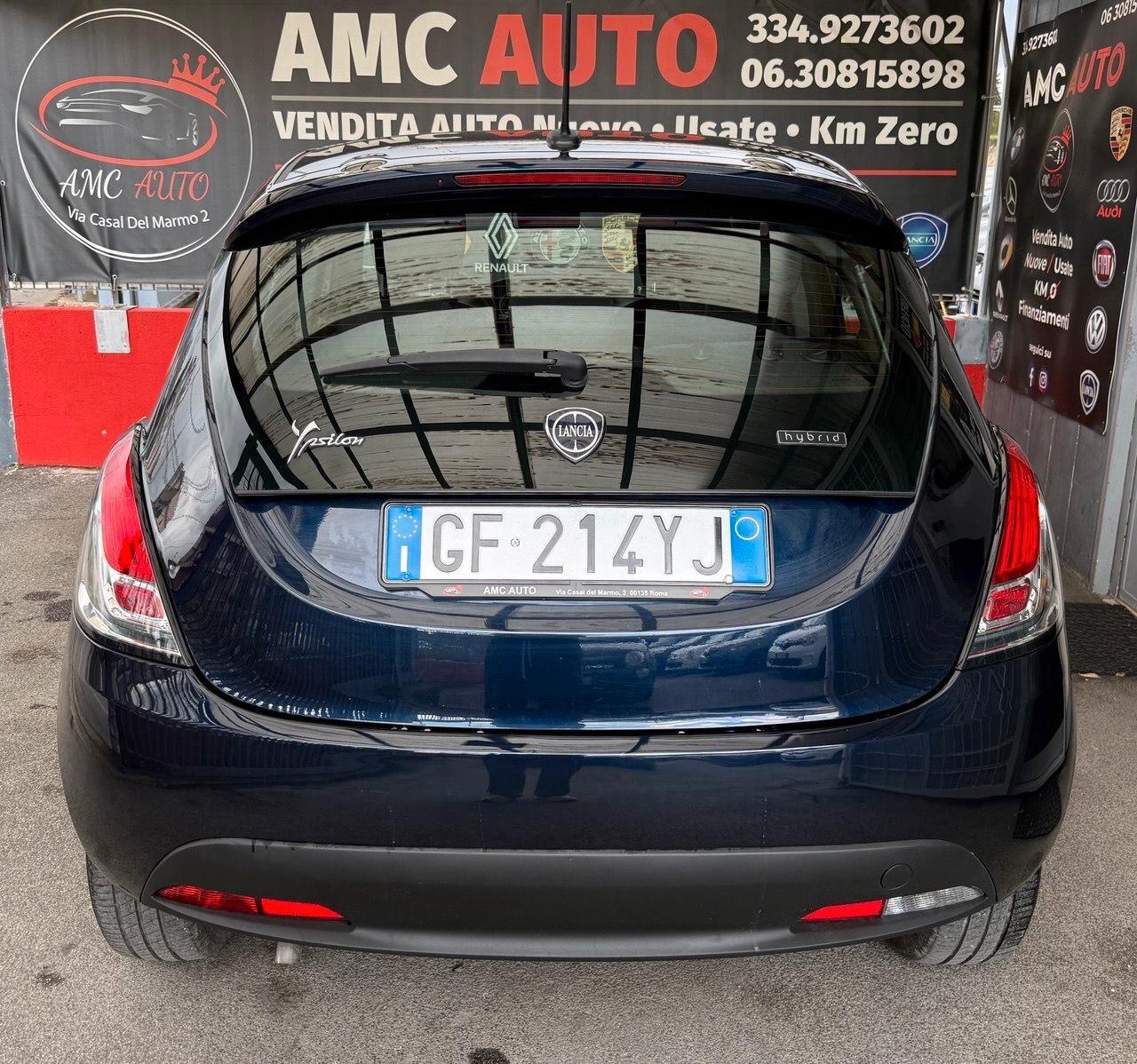 Lancia Ypsilon 1.0 FireFly 5 porte S&S Hybrid Ecochic Silver