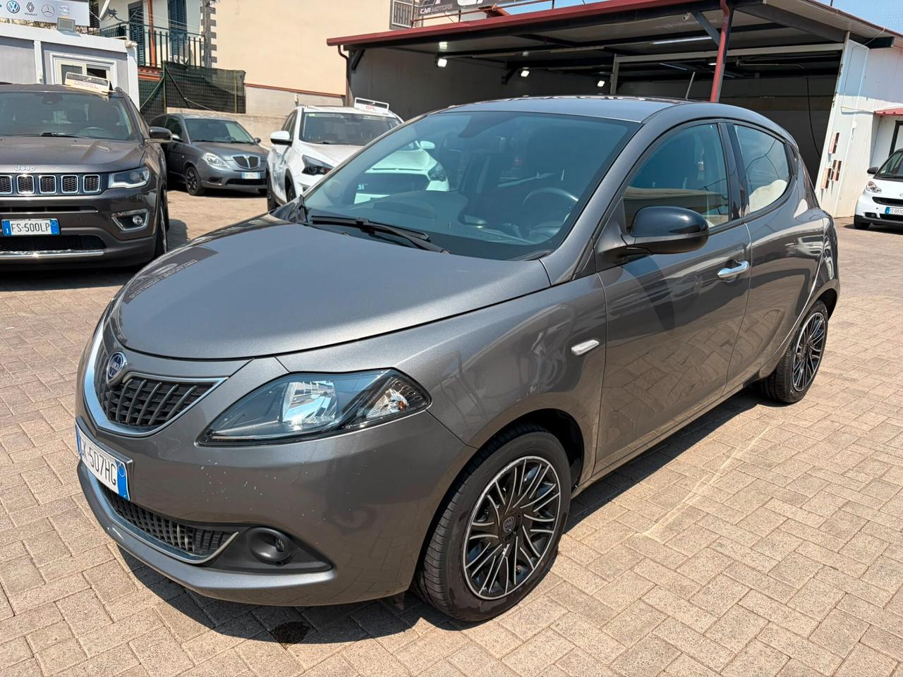 Lancia Ypsilon 1.0 FireFly 5 porte S&S Hybrid Gold