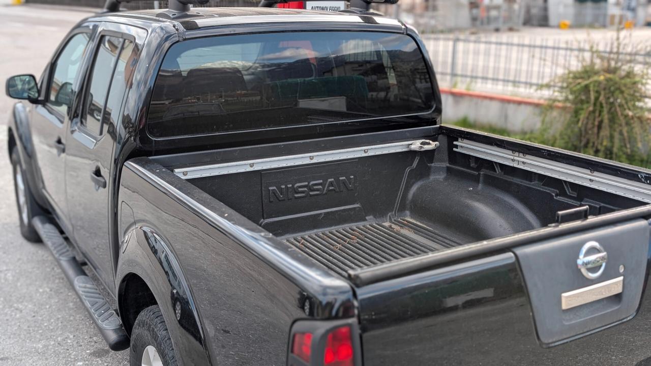 Nissan Navara 2.5 dCi 4 porte Double Cab LE