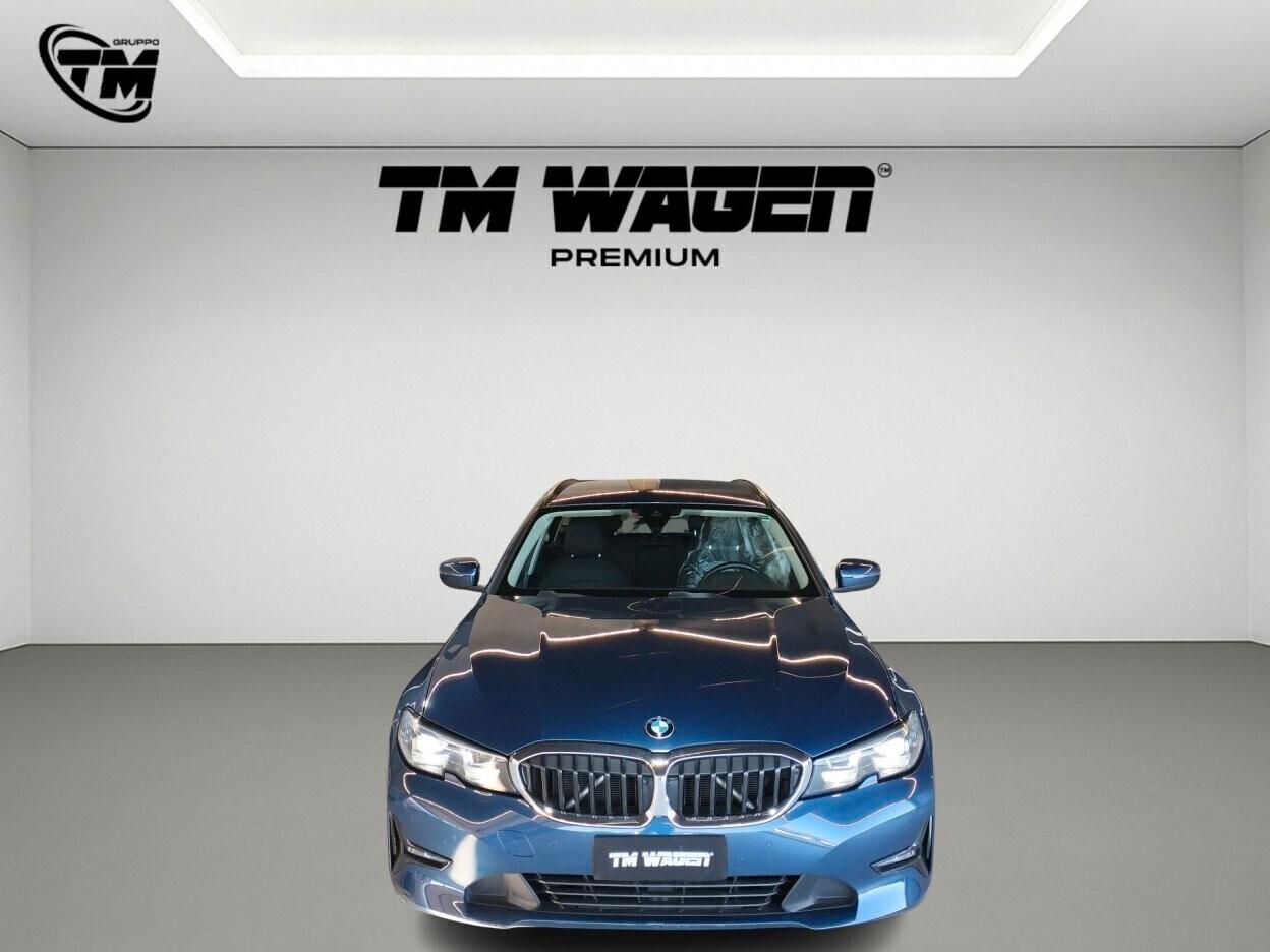 BMW 320 d Touring mhev 48V xdrive Business Advantage auto