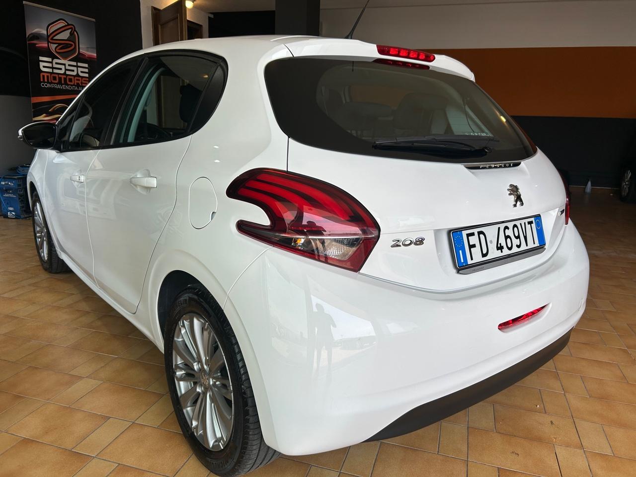 Peugeot 208 - 1.2 PureTech 82 CV 119.000 KM