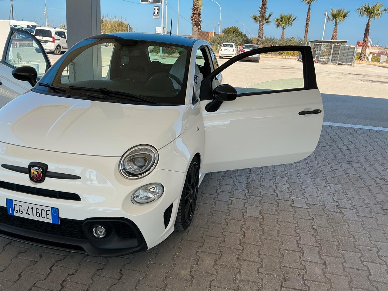 Abarth 595 1.4 Turbo T-Jet 180 CV Esseesse