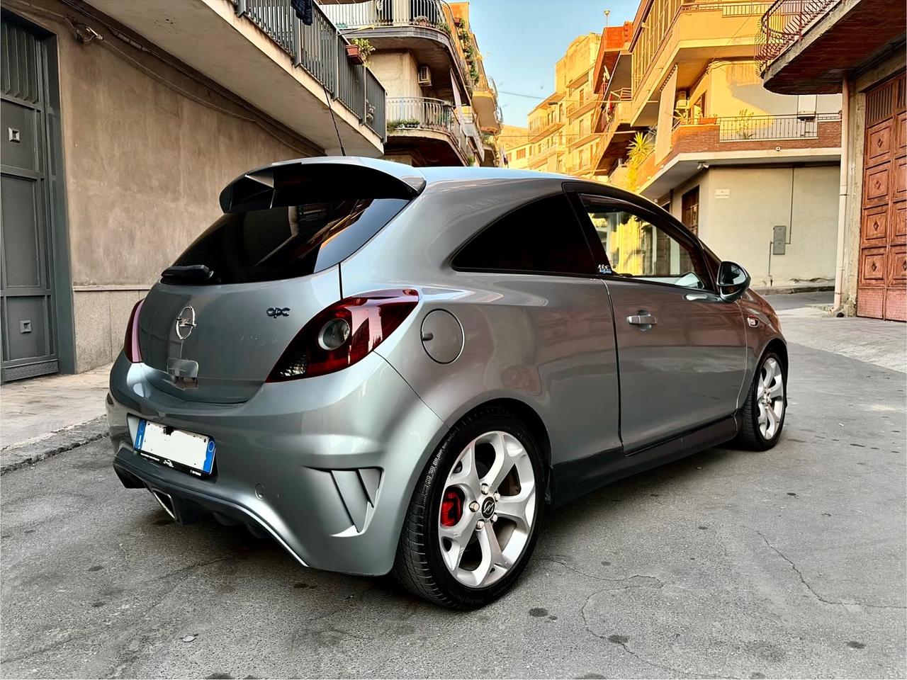 Opel Corsa 1.6 T OPC 220cv 16V 3 porte GSI