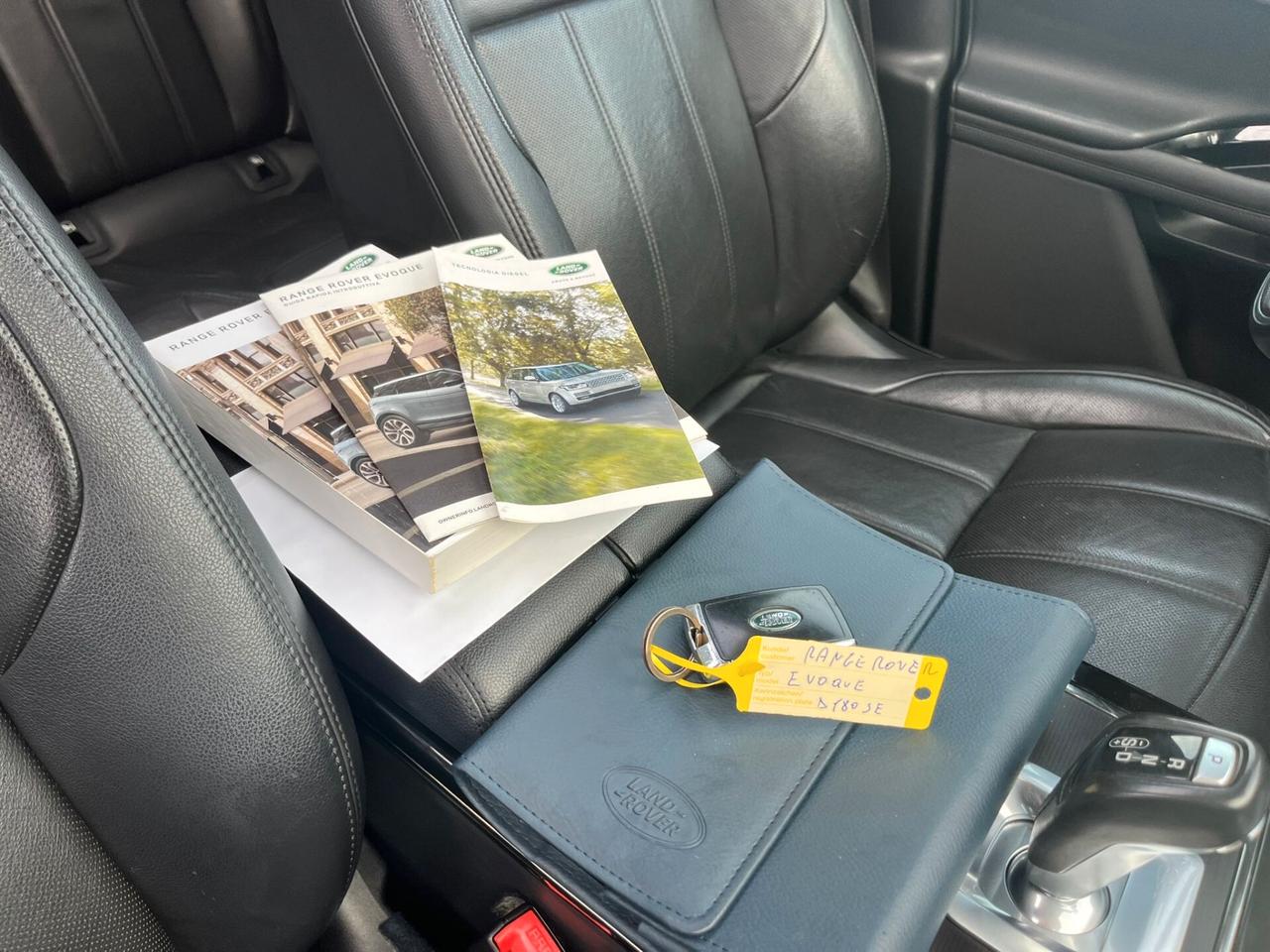 Land Rover Range Evoque 2.0D I4 180 CV AWD Auto R-Dynamic HSE