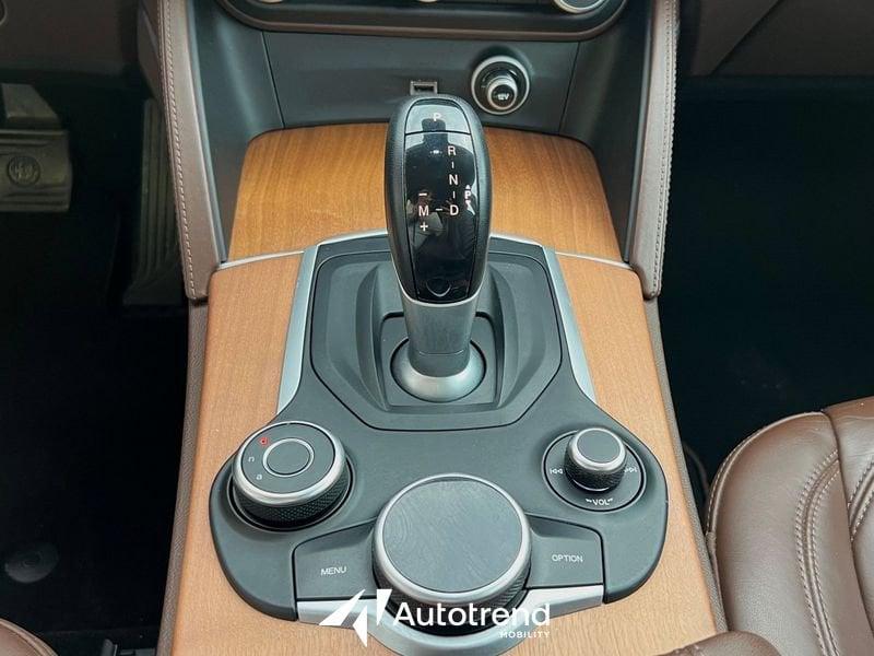 Alfa Romeo Stelvio 2.2 Turbodiesel 190 CV Automatica Q4 NAVI XENO Super