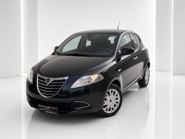 Lancia Ypsilon 1.2 69 CV Silver 2013