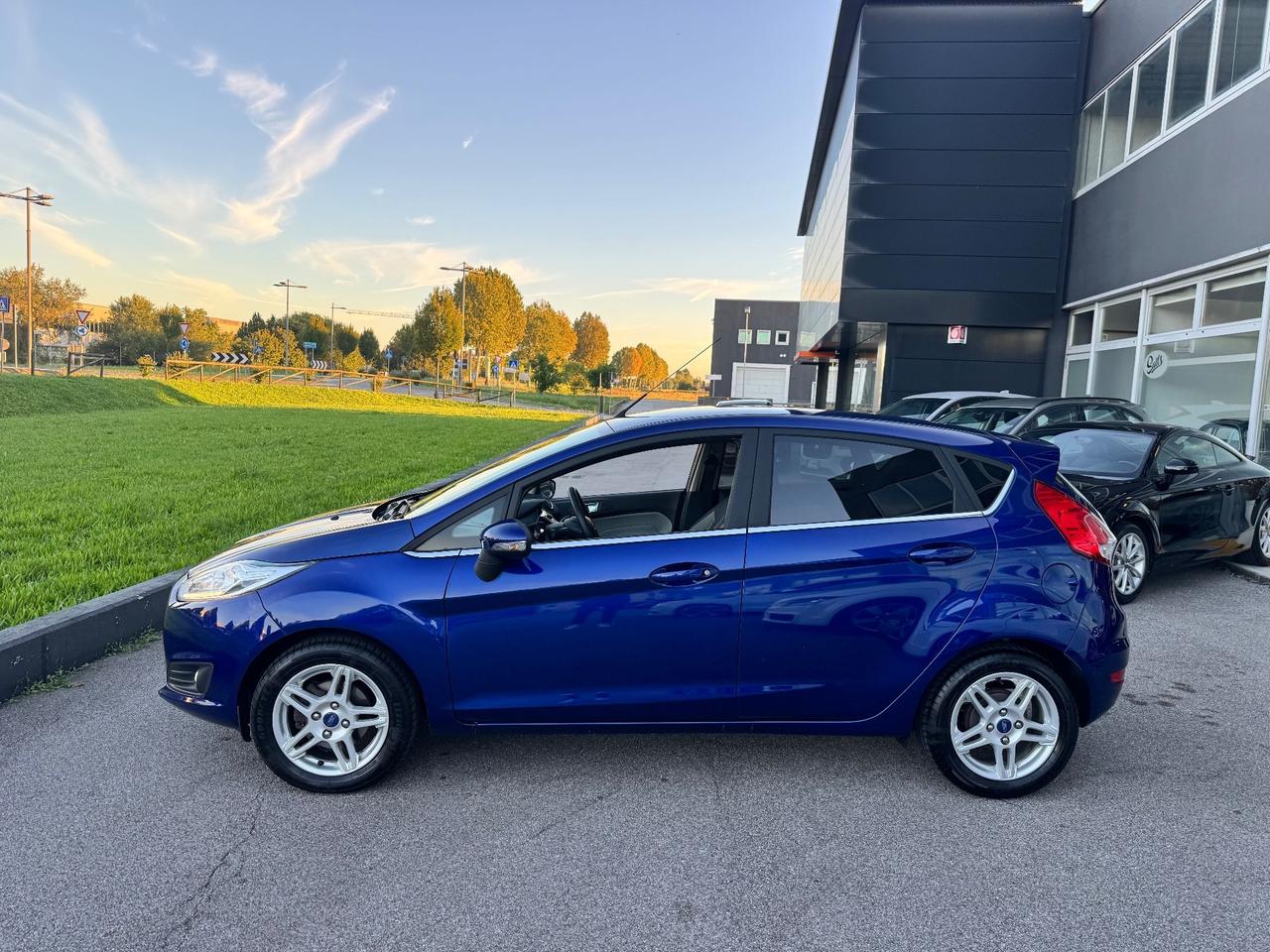 Ford Fiesta 1.2 60CV 5 porte Neopatentati