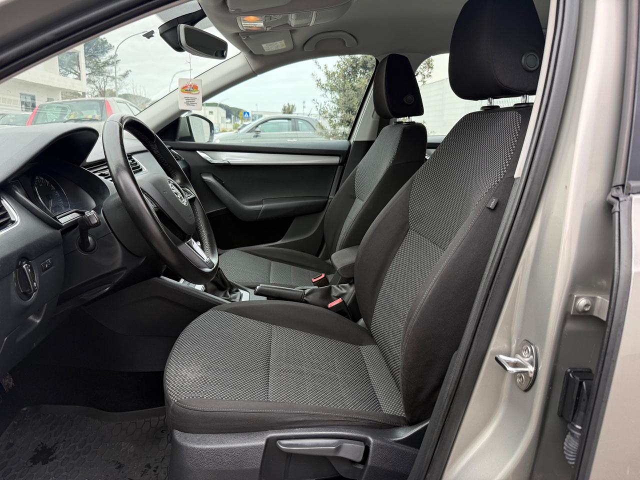 Skoda Octavia 1.6 TDI CR 90 CV Station Wagon