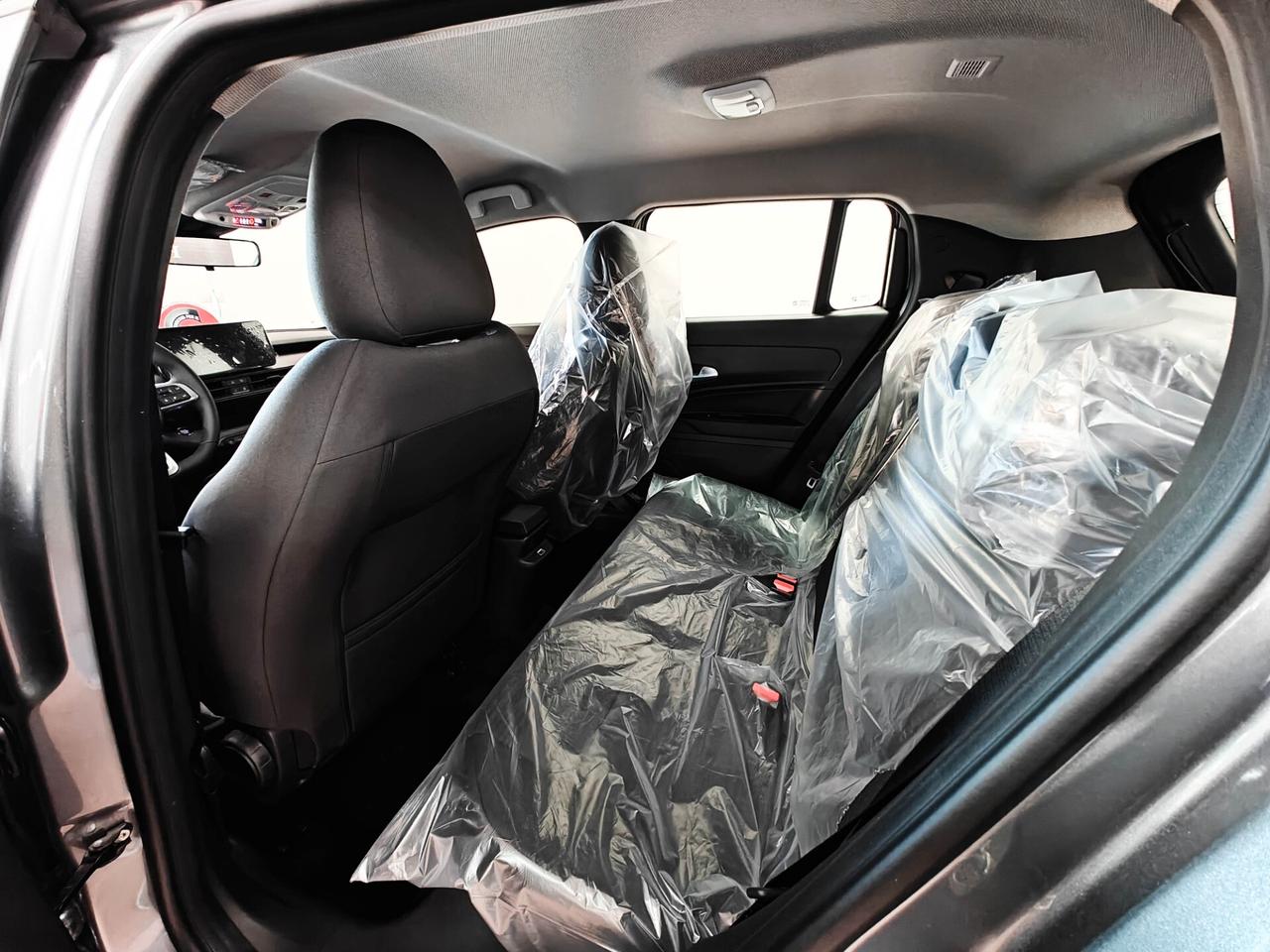 Jeep Avenger 1.2 Turbo 100 CV MHEV Longitude