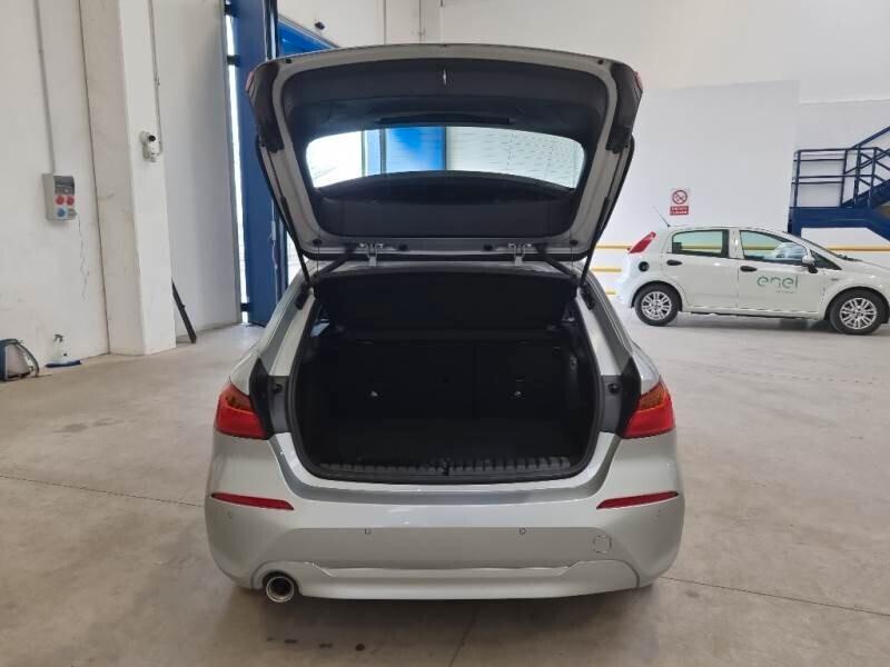 Bmw 116 116d 5p. Advantage