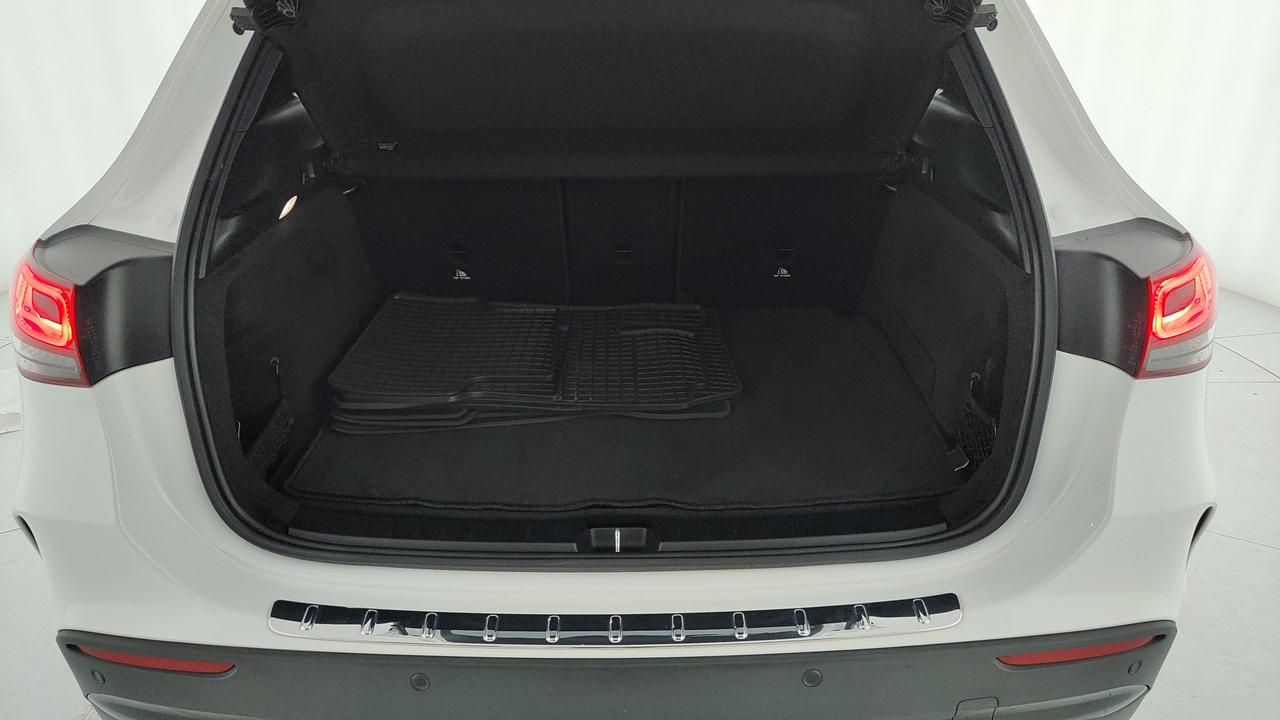 Mercedes-Benz GLA 200 d Premium 4matic auto