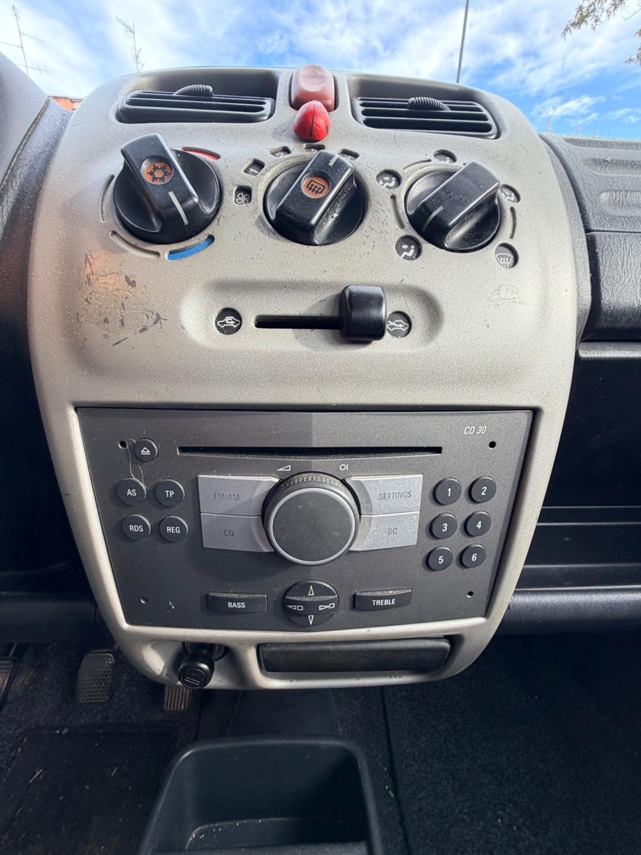 Opel Agila 1.2 16V Enjoy gpl