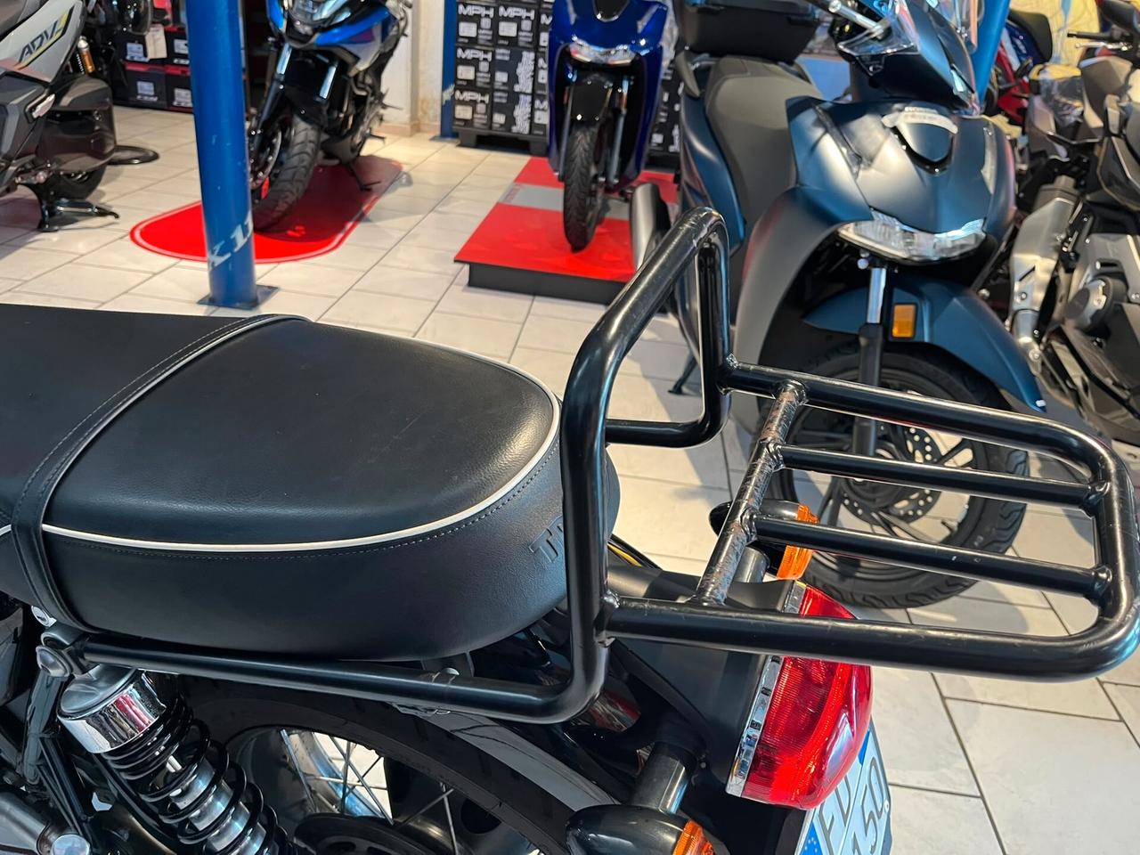 Triumph Bonneville T100