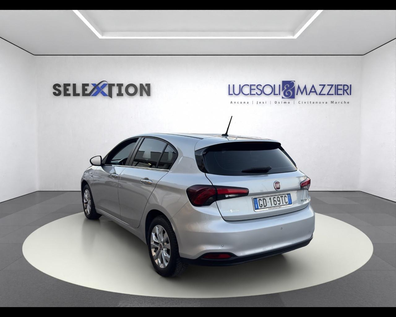 FIAT Tipo (2015-->) - Tipo 1.3 Mjt S&S 5 porte Business