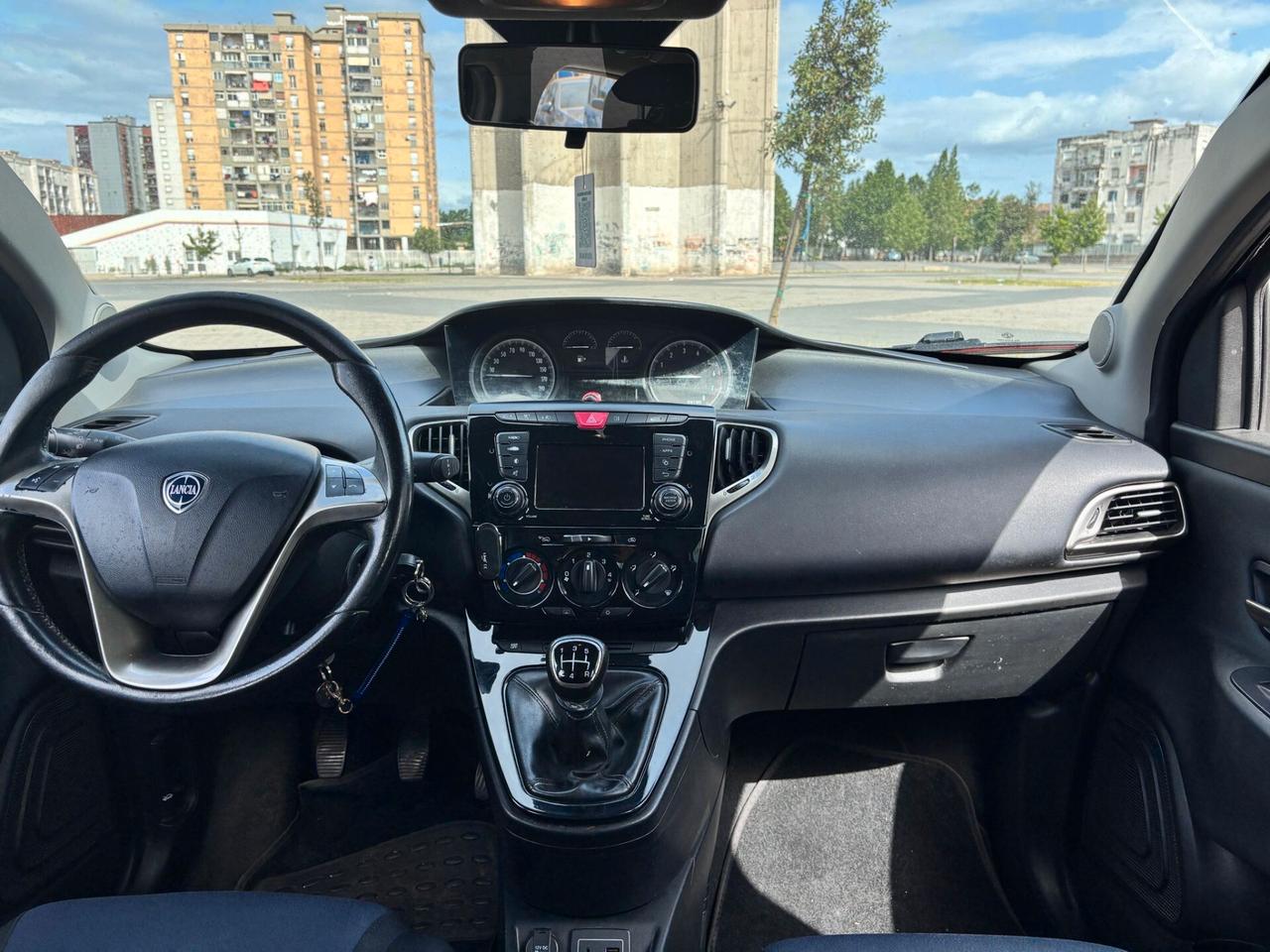 Lancia Ypsilon 1.2 69 CV 5 porte Ecochic Gold