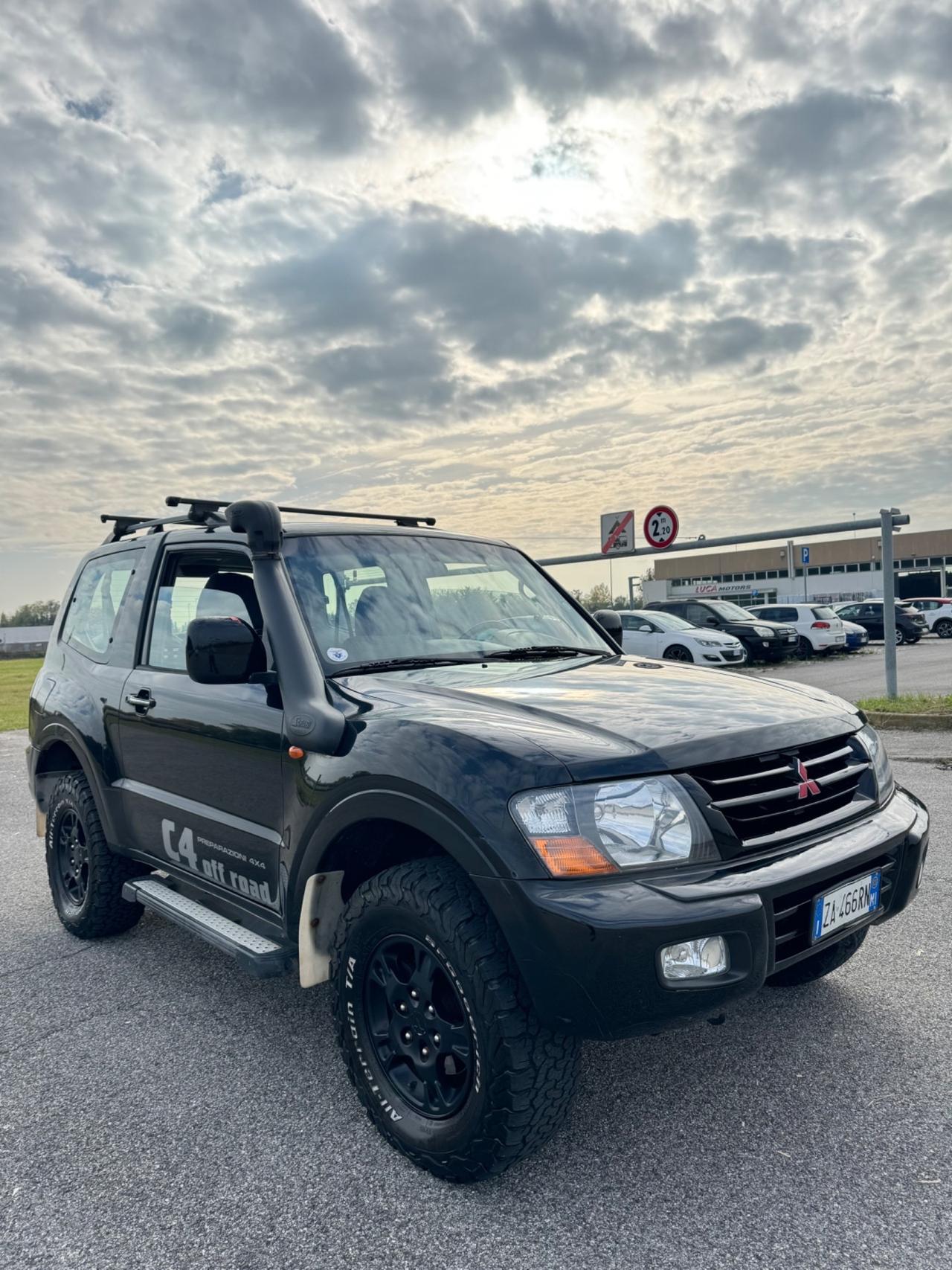 Mitsubishi Pajero 3.2 16V DI-D 3p. GLS2