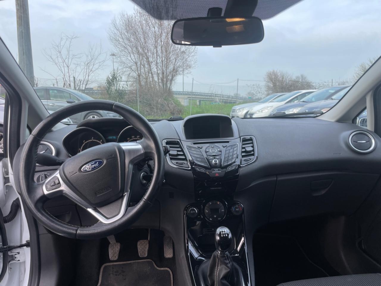 Ford Fiesta 1.5 TDCi 75CV 5 porte Titanium