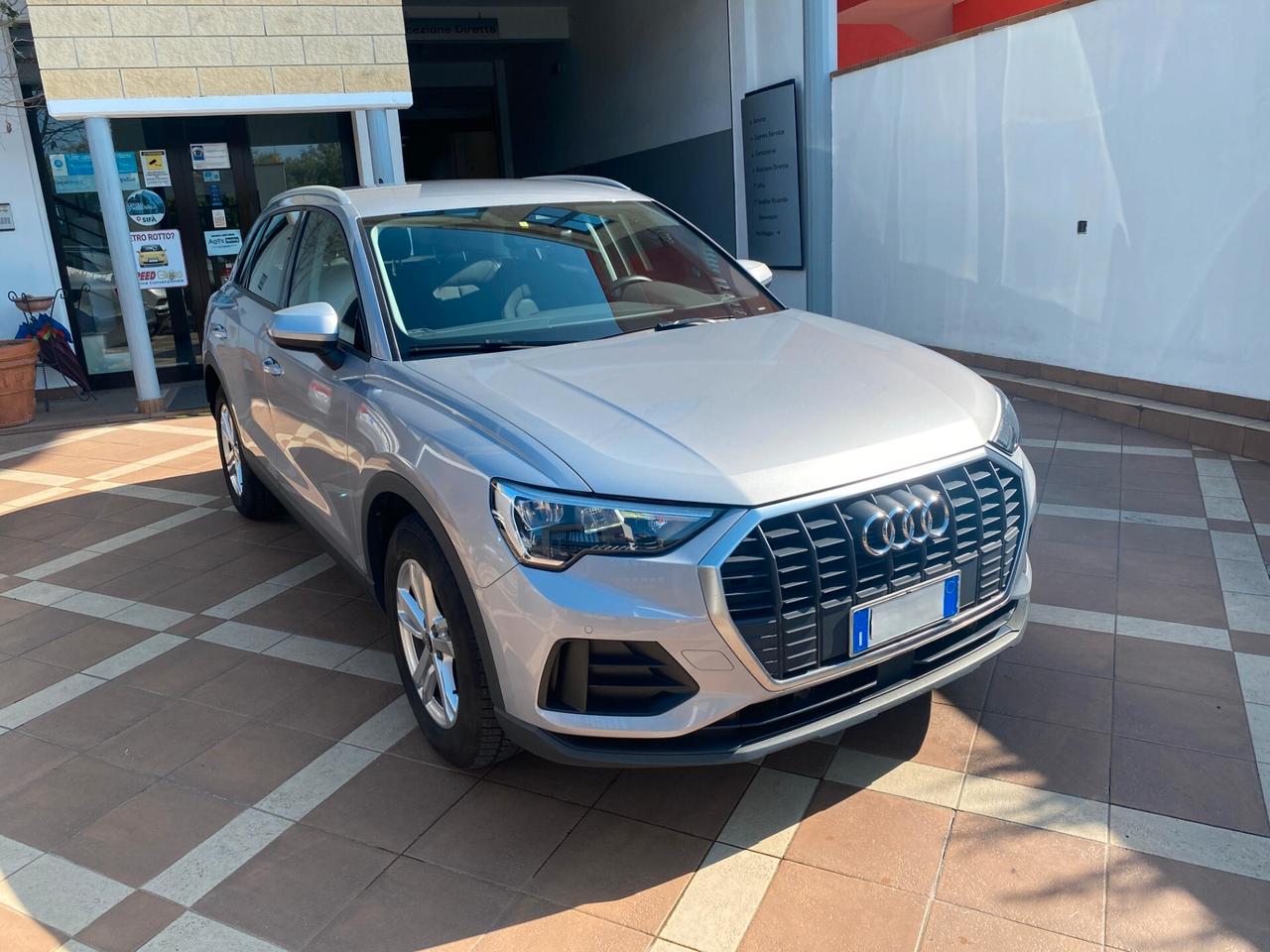Audi Q3 35 TFSI STRONIC BUSINESS SOLO 29MILA KM
