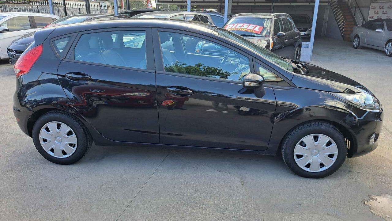 Ford Fiesta Ikon 1.2 60CV 5 porte
