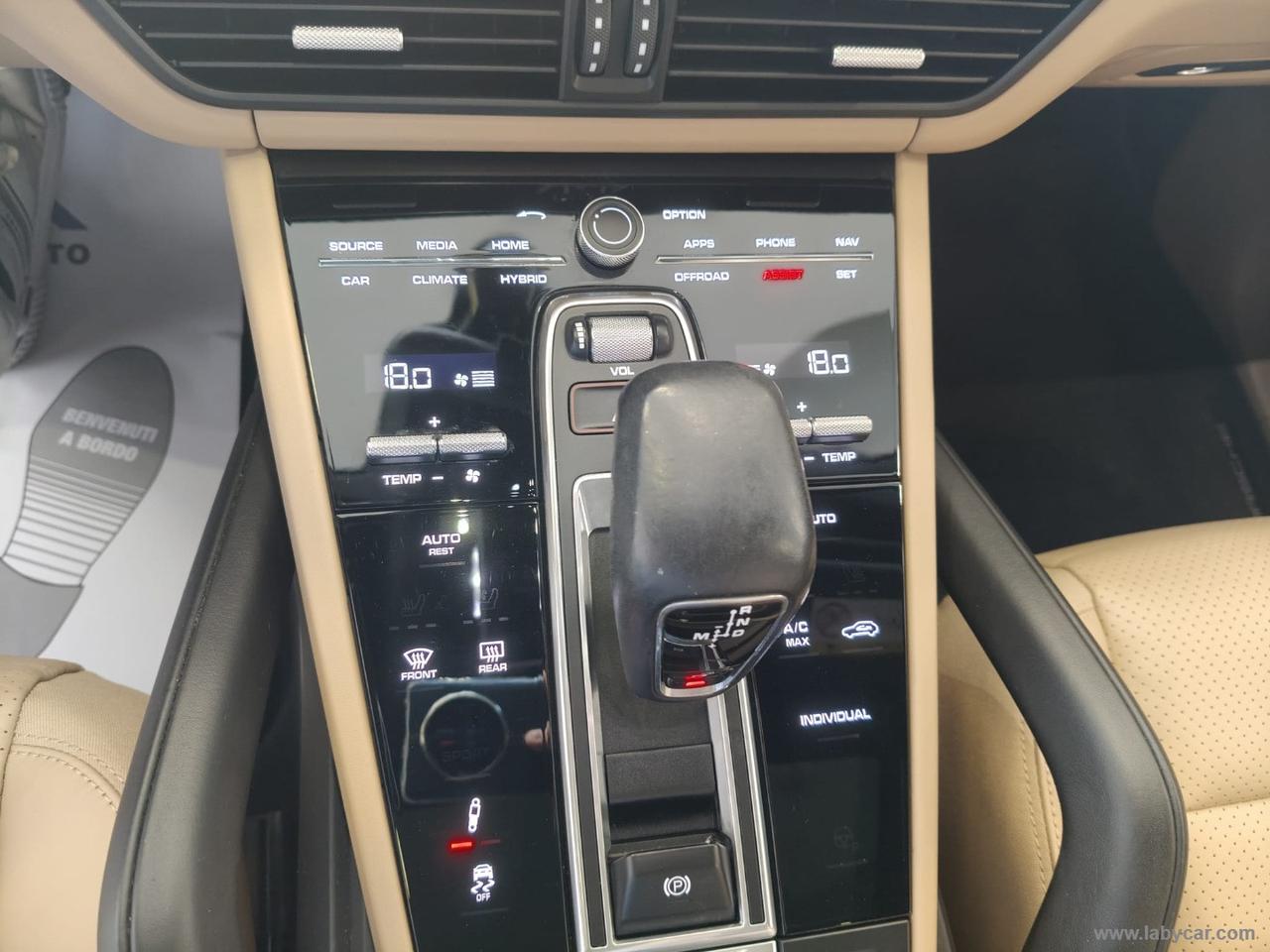 PORSCHE Cayenne 3.0 V6 E-Hybrid