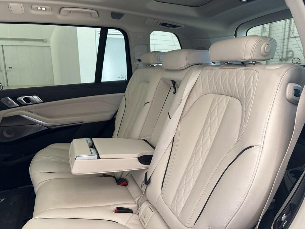 BMW X7 40 i Mild Hybrid 48V xDrive Steptronic