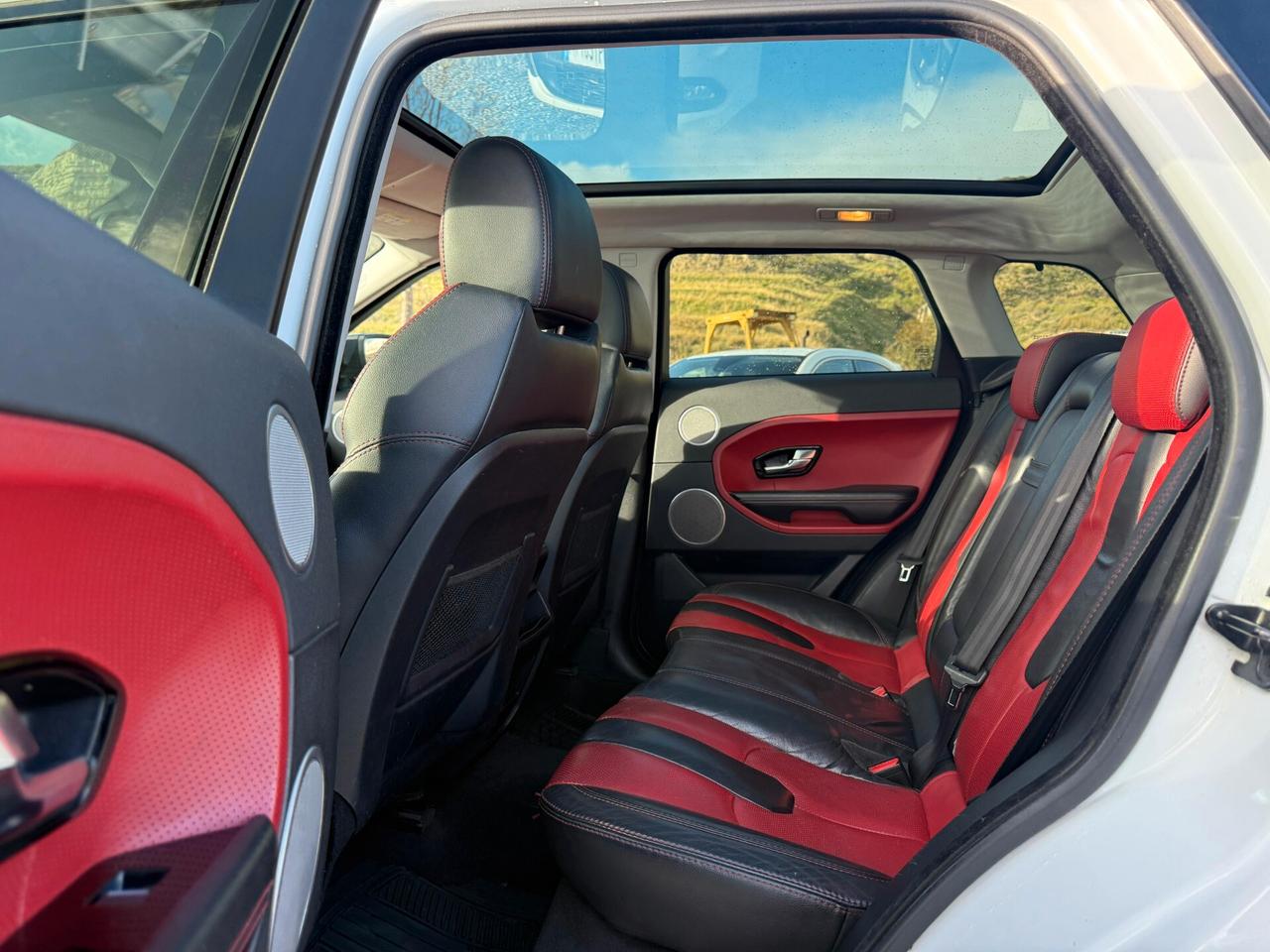 Land Rover Range Evoque 2.2 TD4 5p. Dynamic