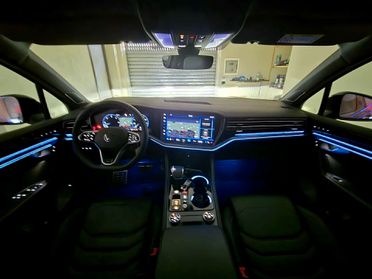 VOLKSWAGEN TOUAREG 3.0 TDI 286cv R-LINE RESTYLING