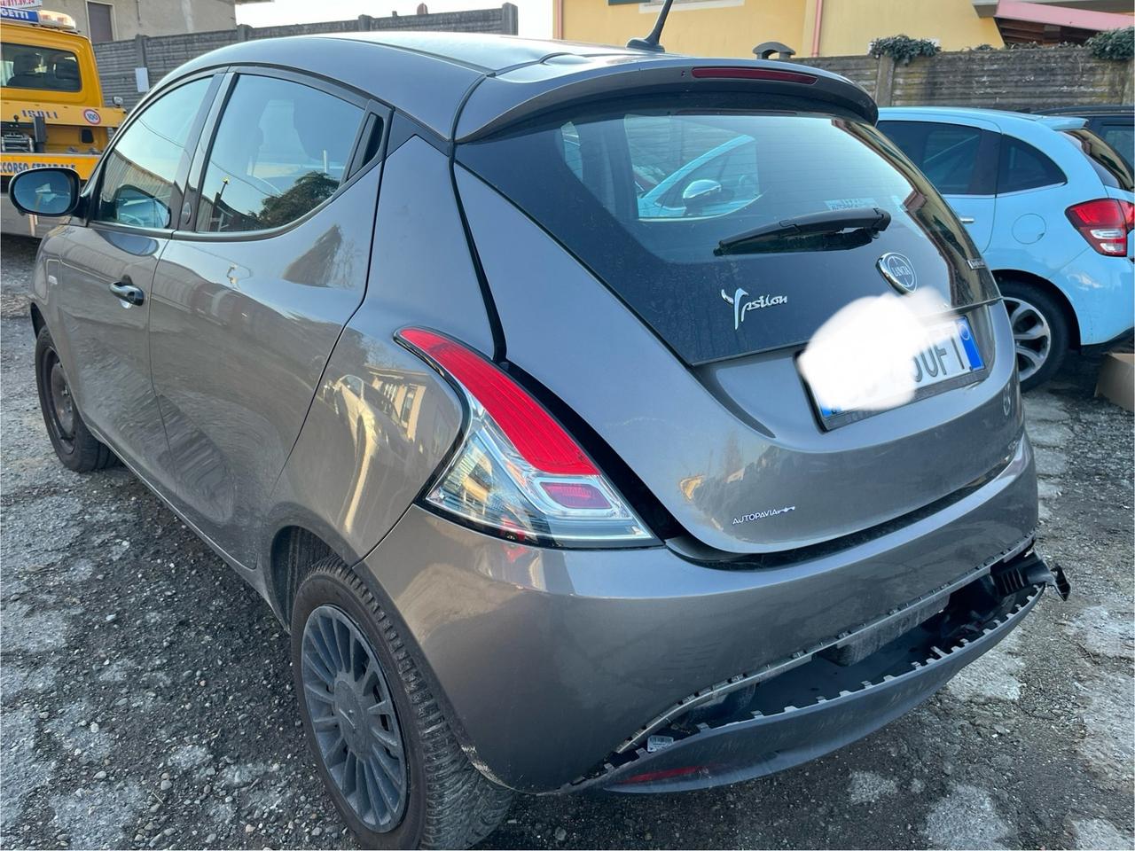 Lancia Ypsilon 1.0 2020 sinistrata