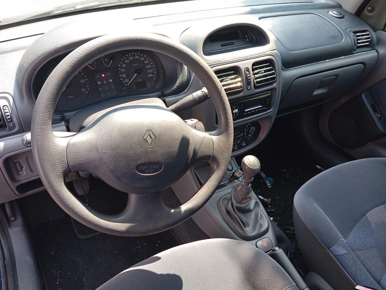 Renault Clio 1.2 cat 5 porte Neopatentati