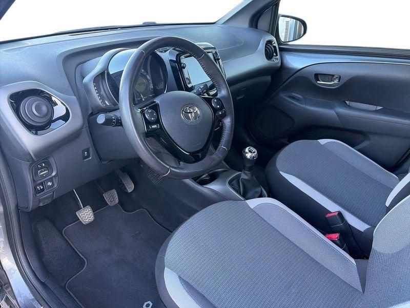 Toyota Aygo 5 Porte 1.0 VVT-i 72cv x-play