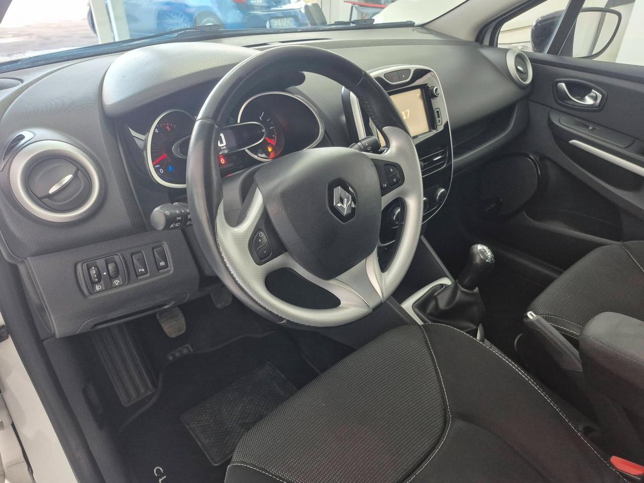 Renault Clio dCi 8V 75 CV Start&Stop 5 porte Energy Duel
