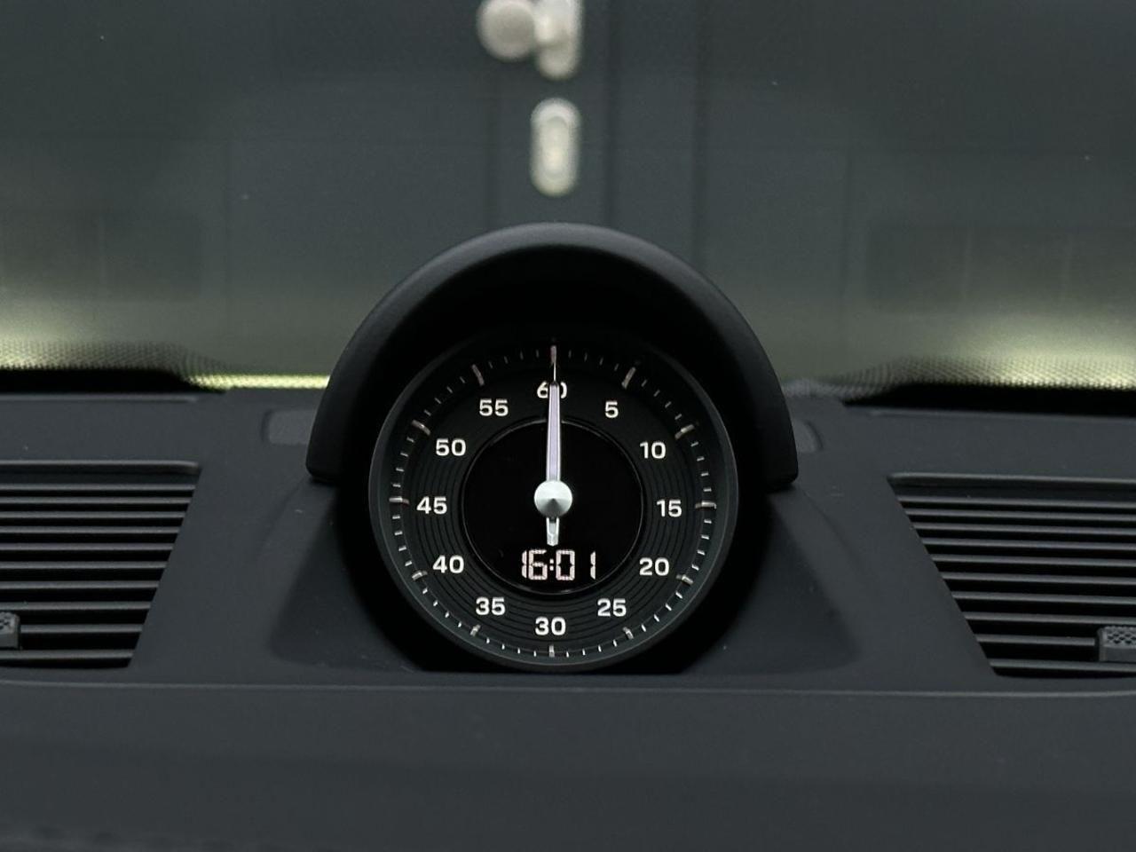 PORSCHE 992 Carrera 4 GTS 2.0*Matrix-Alcantara-Finanz*