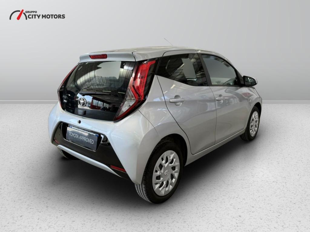 Toyota Aygo 5 Porte 1.0 VVT-i x-play