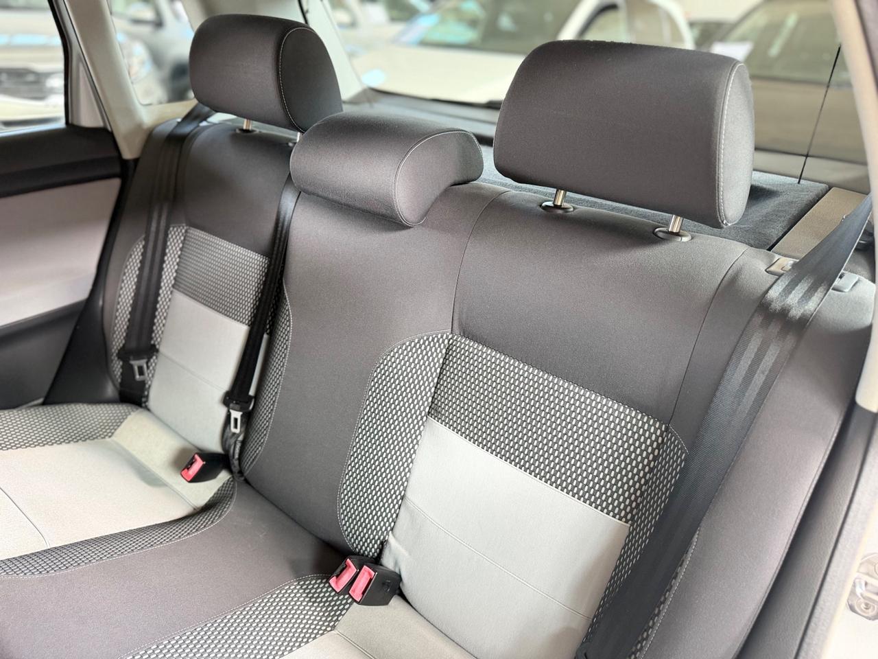 Volkswagen Polo Cross 1.4/80CV 16V NEOPATENTATI