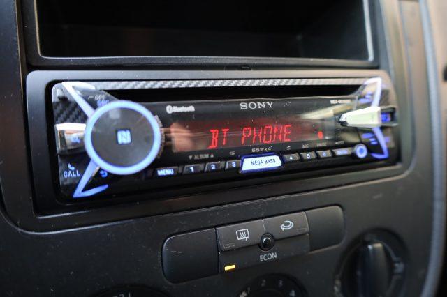 VOLKSWAGEN Golf V 1.6 Benzina 5 Porte Comfortline per NEOPATENTATI