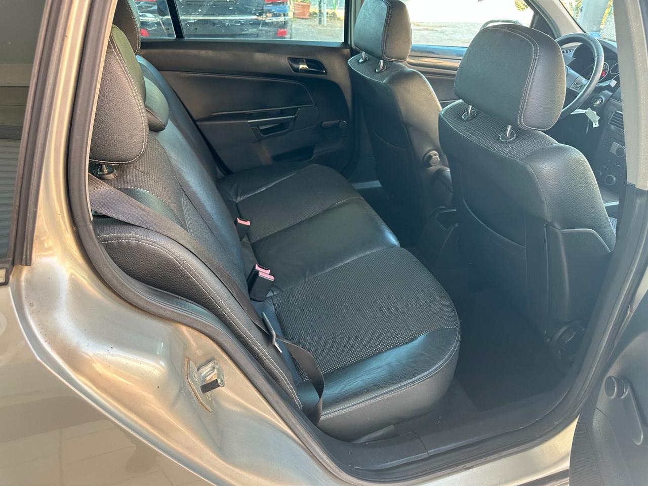 Opel Astra 1.6 16V Twinport Station Wagon Cosmo