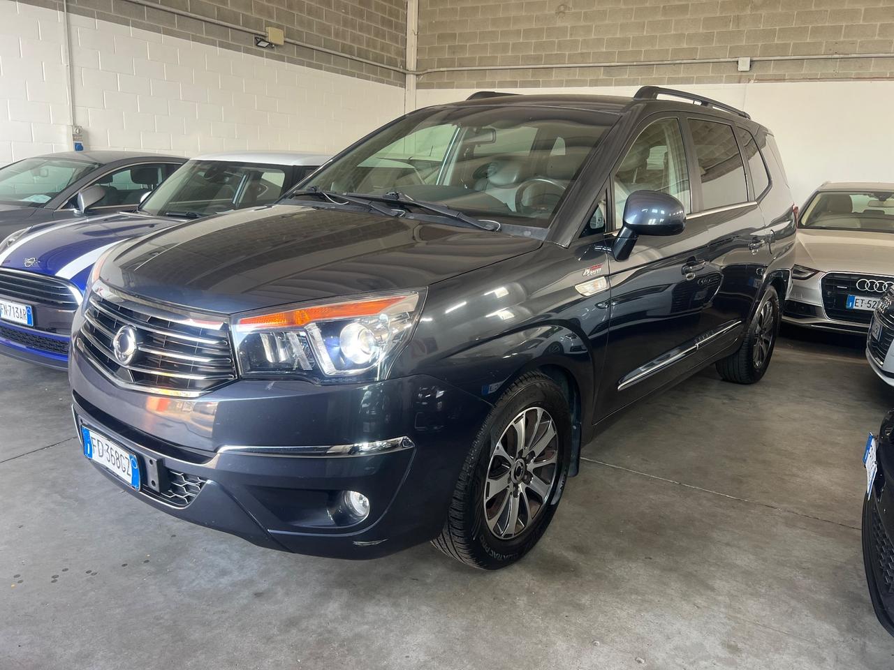 Ssangyong Rodius 2.2 Diesel 4WD A/T Classy Pelle