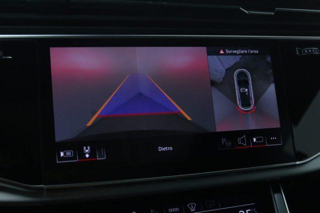 AUDI Q8 50 TDI 286 CV quattro S-line Black Edition