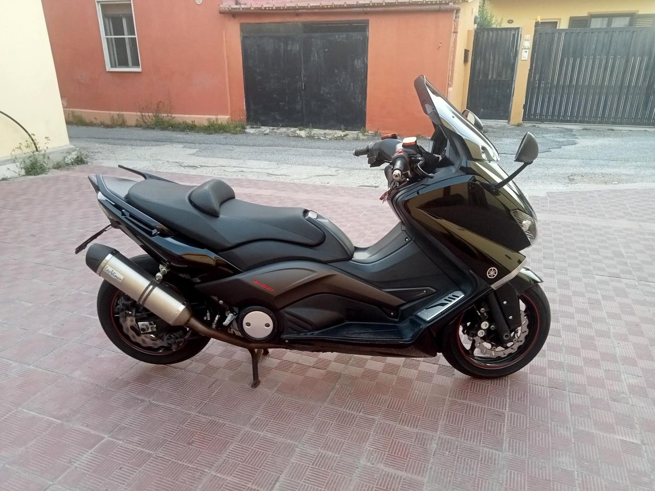 Yamaha t-max 530 2014 km 28000