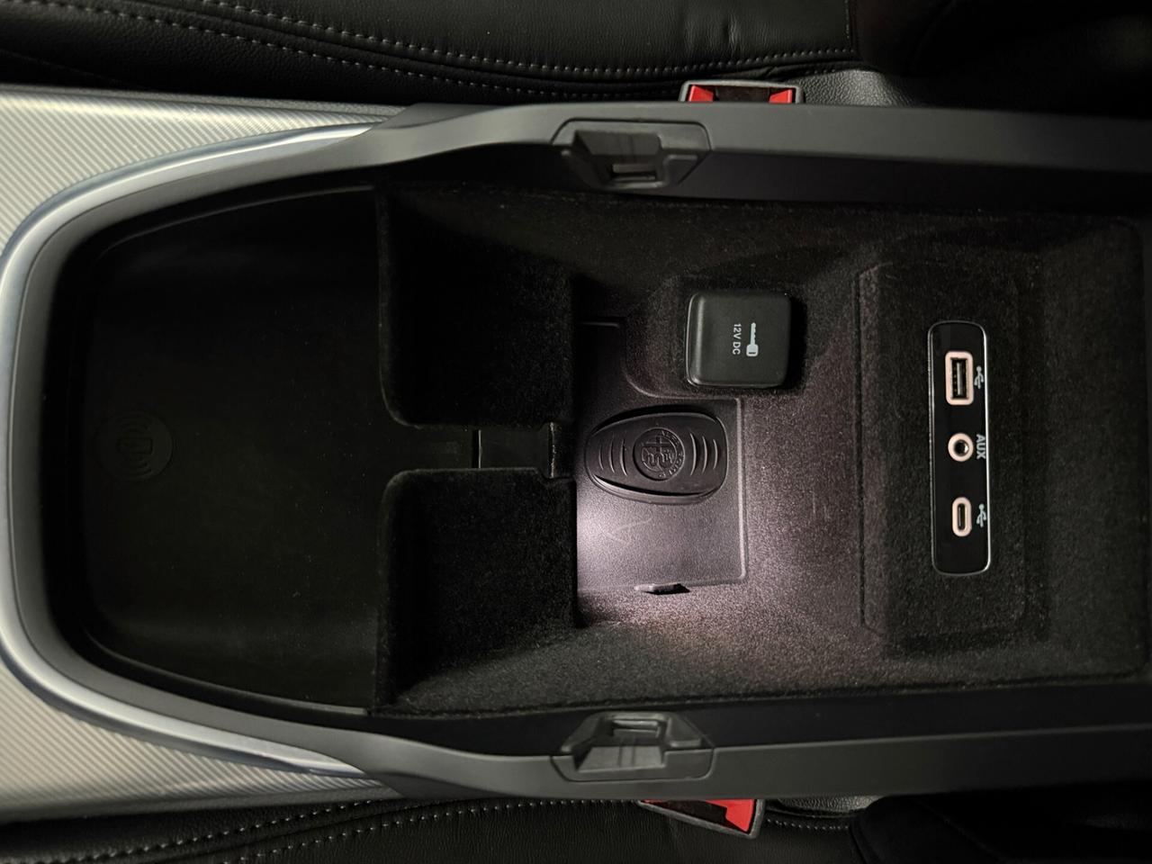 Alfa Romeo Stelvio 2.2 TD SEDILI SPORTIVI VELOCE AT8 Q4 KIT DISTRIBUZIONE ESEGUITO E VOLANTE RISCALDATI MEMORIE